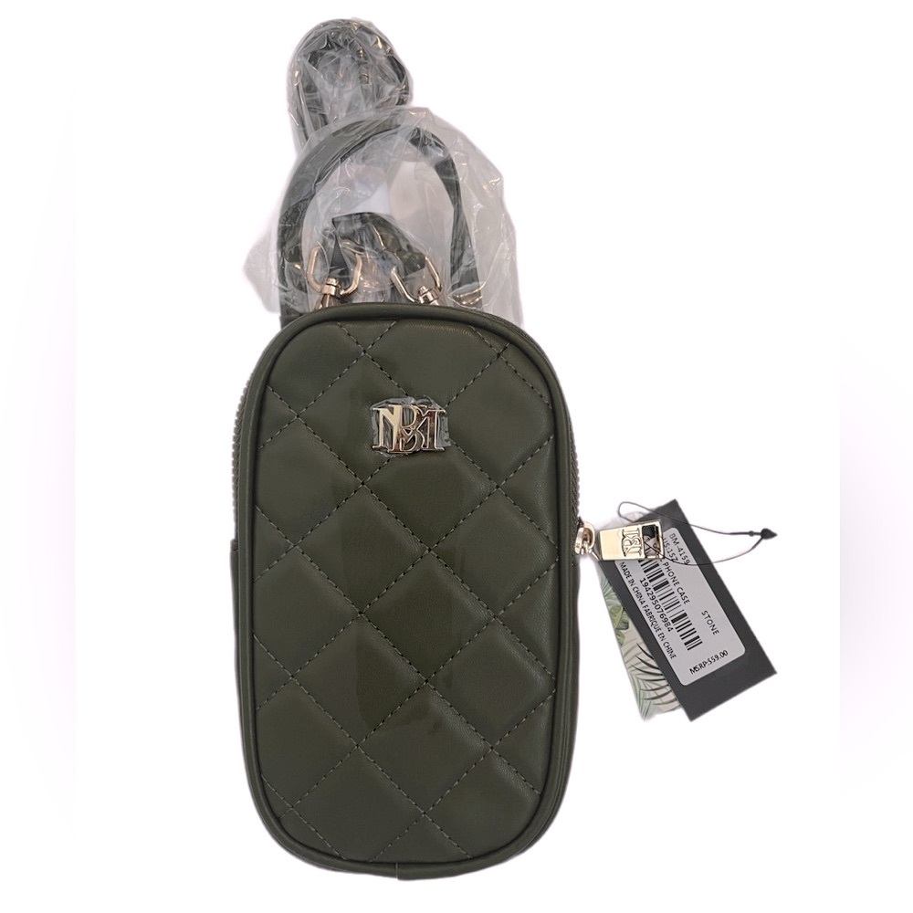 Badgley Mischka Diamond Quilted Oval Crossbody Phone Purse Case NWT Green